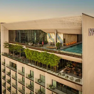 호텔 Hyatt Centric, 코타키나발루