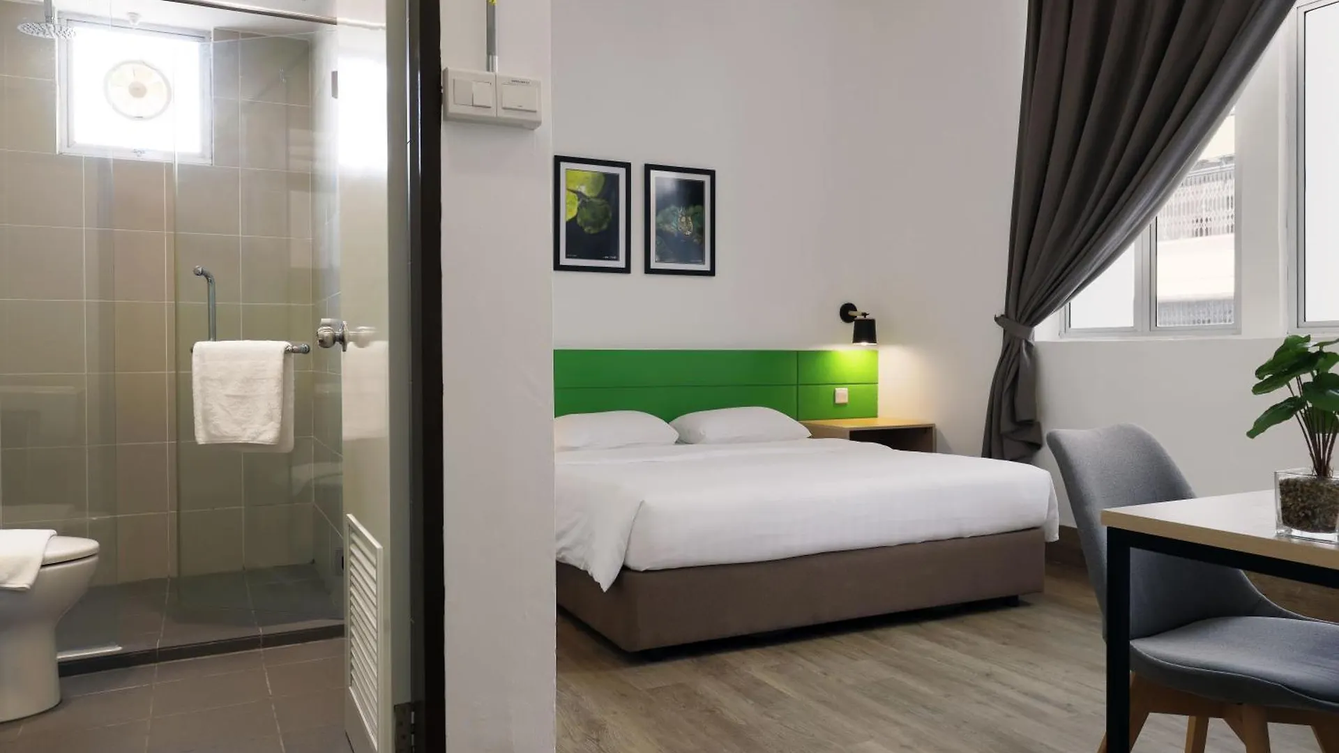 Polaris Suite Kota Kinabalu 0*,